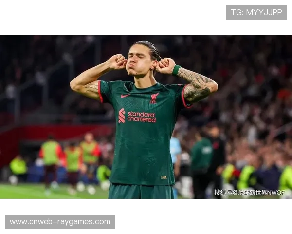 加里-内维尔与卡拉格就“努涅斯是否是世界级前锋”展开电视辩论